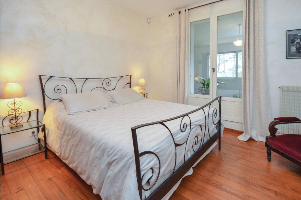 Photo of Bedroom in Caremeau