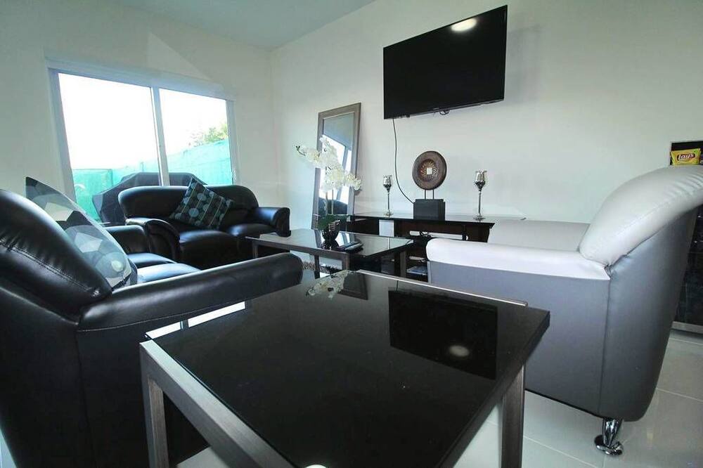 Photo of Livingroom in Princeton