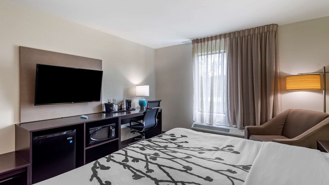 Photo of Bedroom in Bowling Green