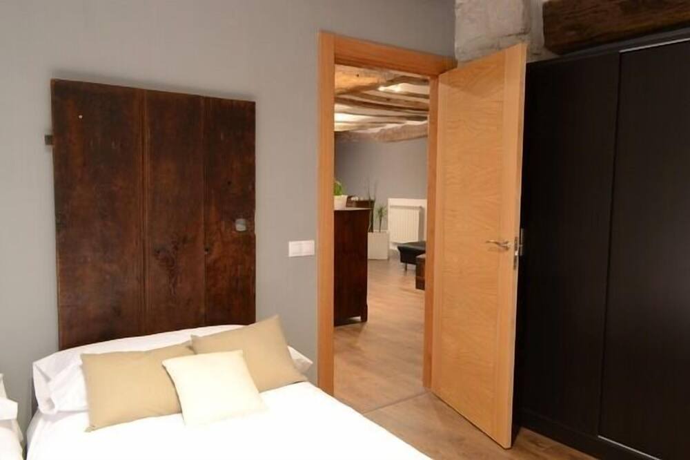 Photo of Bedroom in Goni