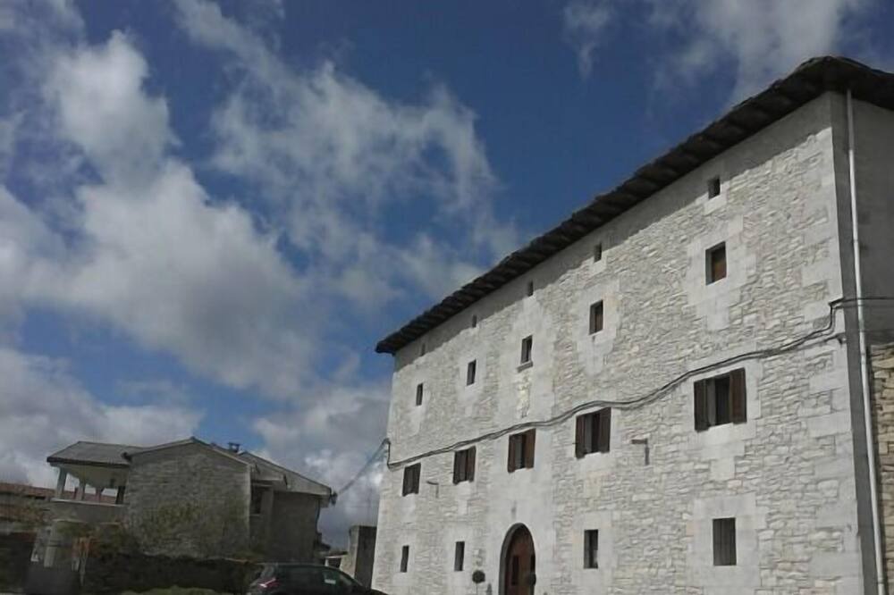 Photo of Outdoor in Goni