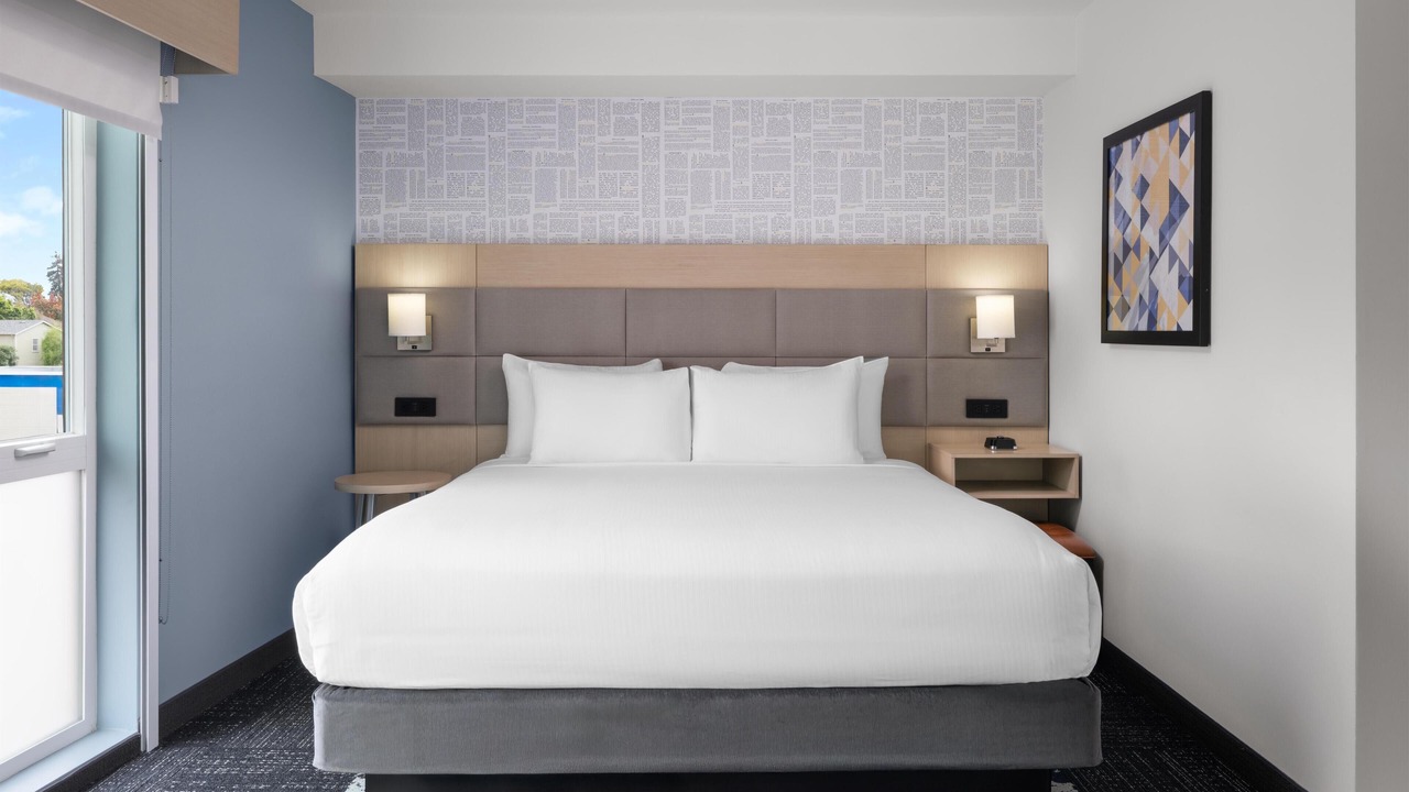 Photo of Bedroom in Northwest Berkeley