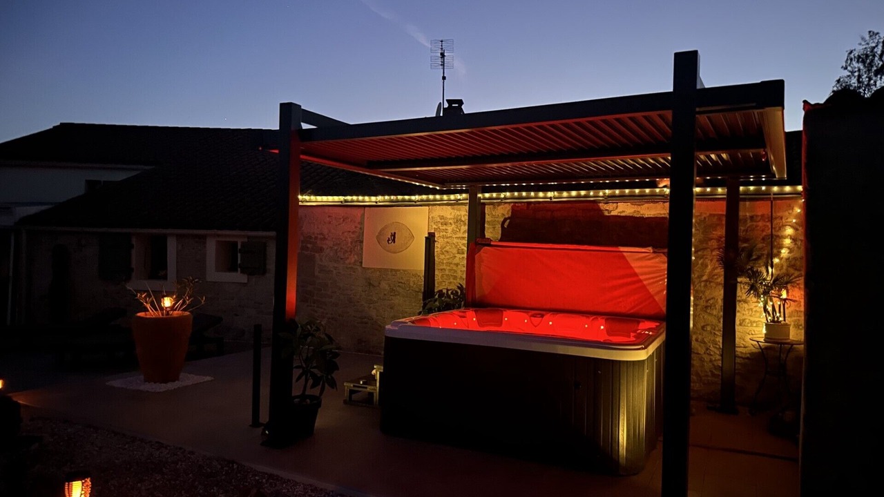 Photo of Patio Balcony in Saint-Aubin-la-Plaine