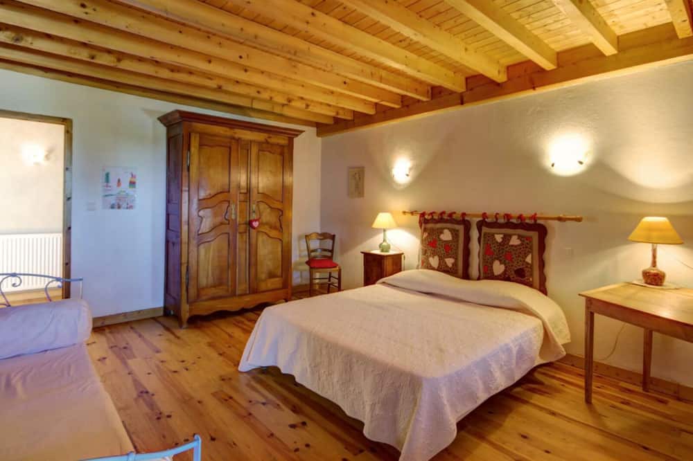 Photo of Bedroom in Saint-Bonnet-le-Courreau