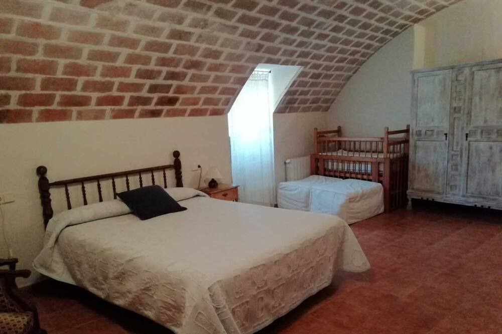 Photo of Bedroom in Fonalleras