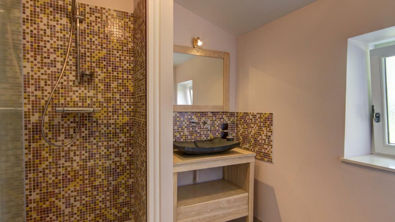 Photo of Bathroom in Lure