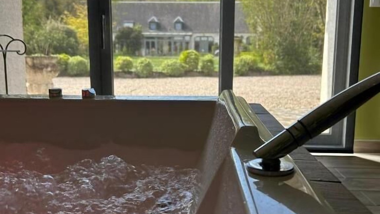 Photo of Bathroom in Sailly-Flibeaucourt