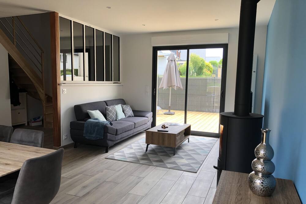 Photo of Livingroom in Pleslin-Trigavou