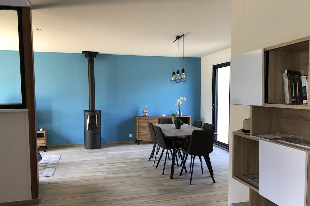 Photo of Livingroom in Pleslin-Trigavou