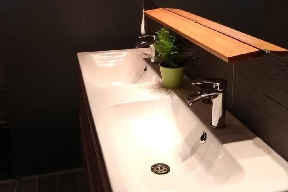 Photo of Bathroom in Labatut