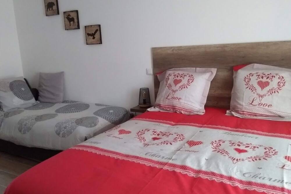 Photo of Bedroom in Labatut