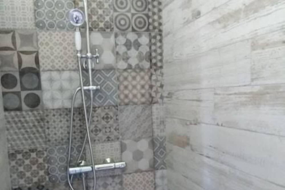 Photo of Bathroom in Labatut