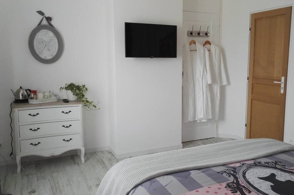 Photo of Bedroom in Labatut