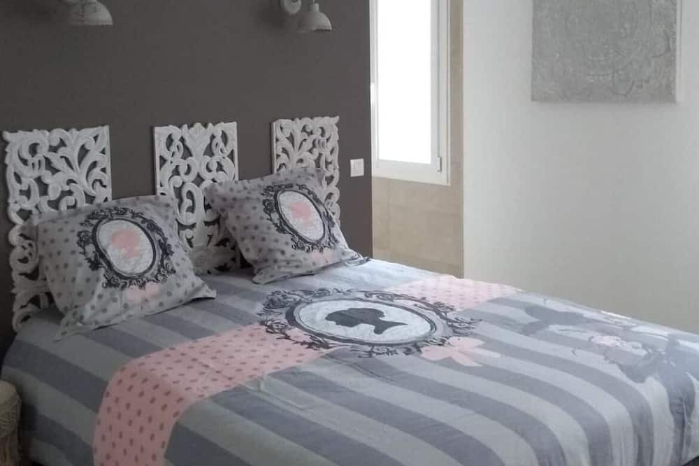 Photo of Bedroom in Labatut
