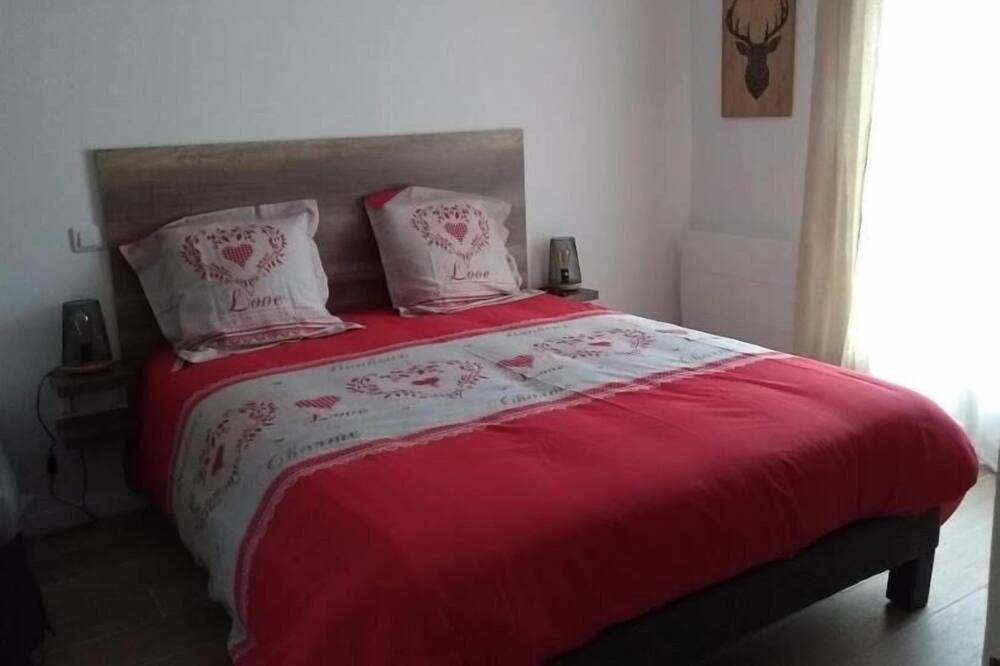 Photo of Bedroom in Labatut