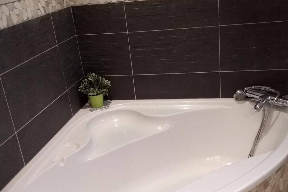 Photo of Bathroom in Labatut