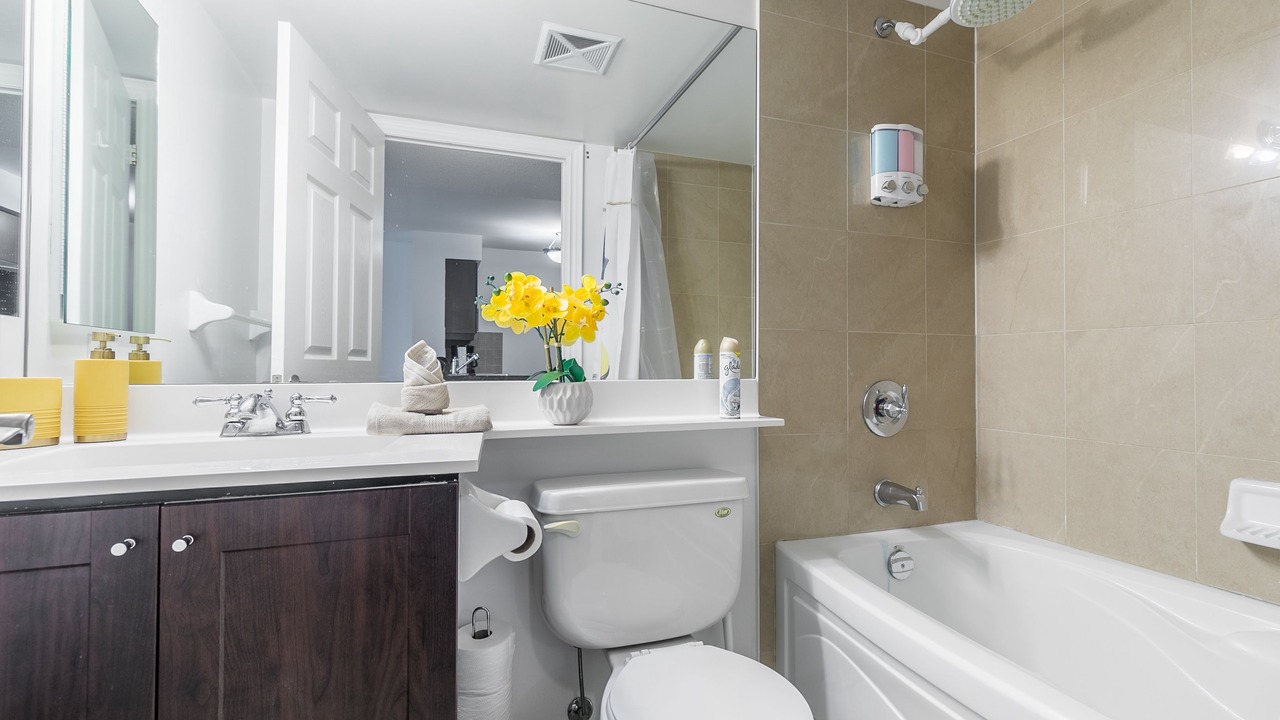 Photo of Bathroom in Willowdale