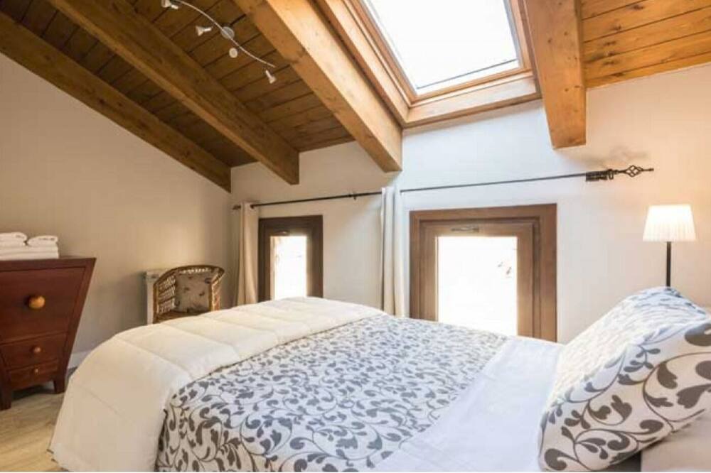 Photo of Bedroom in Adahuesca