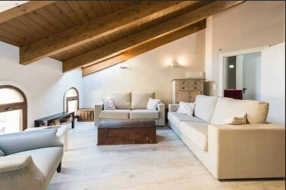 Photo of Livingroom in Adahuesca