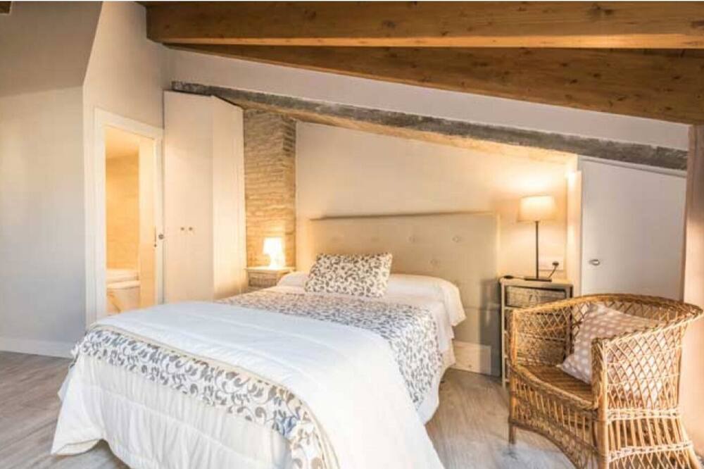 Photo of Bedroom in Adahuesca