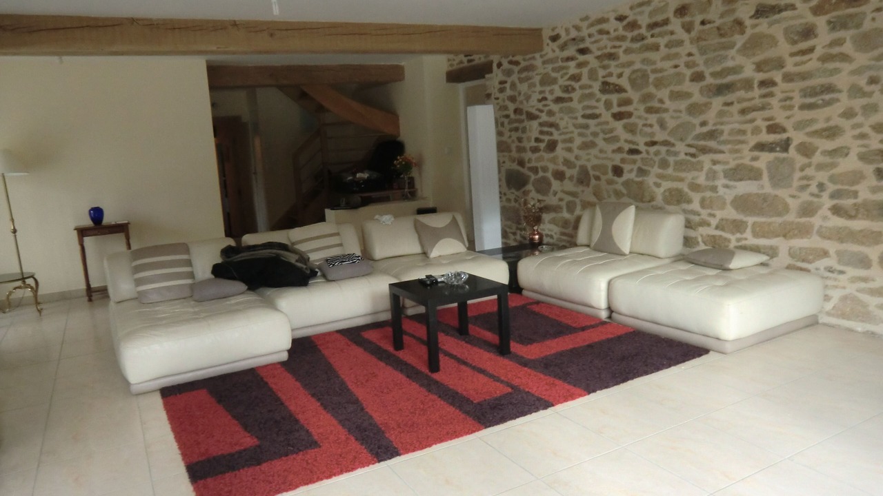 Photo of Others in Berric