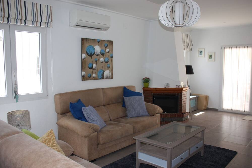 Photo of Livingroom in El Chaparral