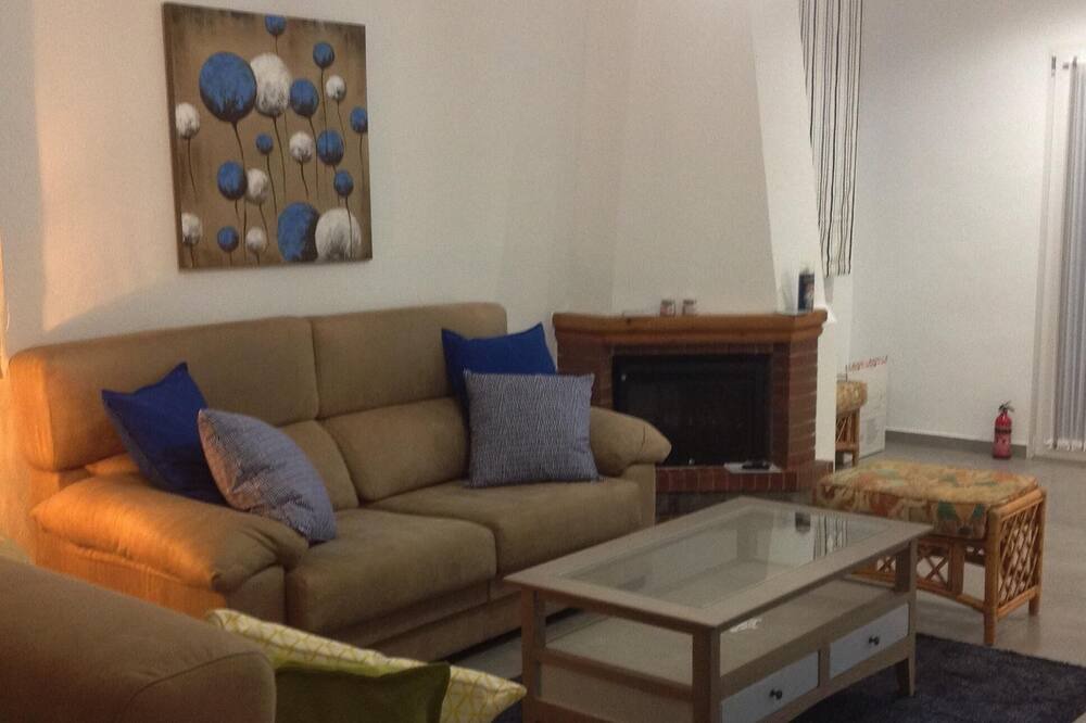 Photo of Livingroom in El Chaparral