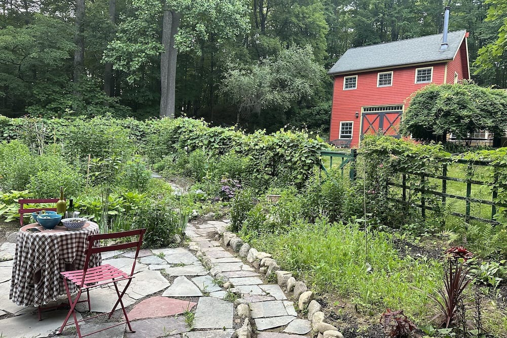 Photo of Others in Cold Spring