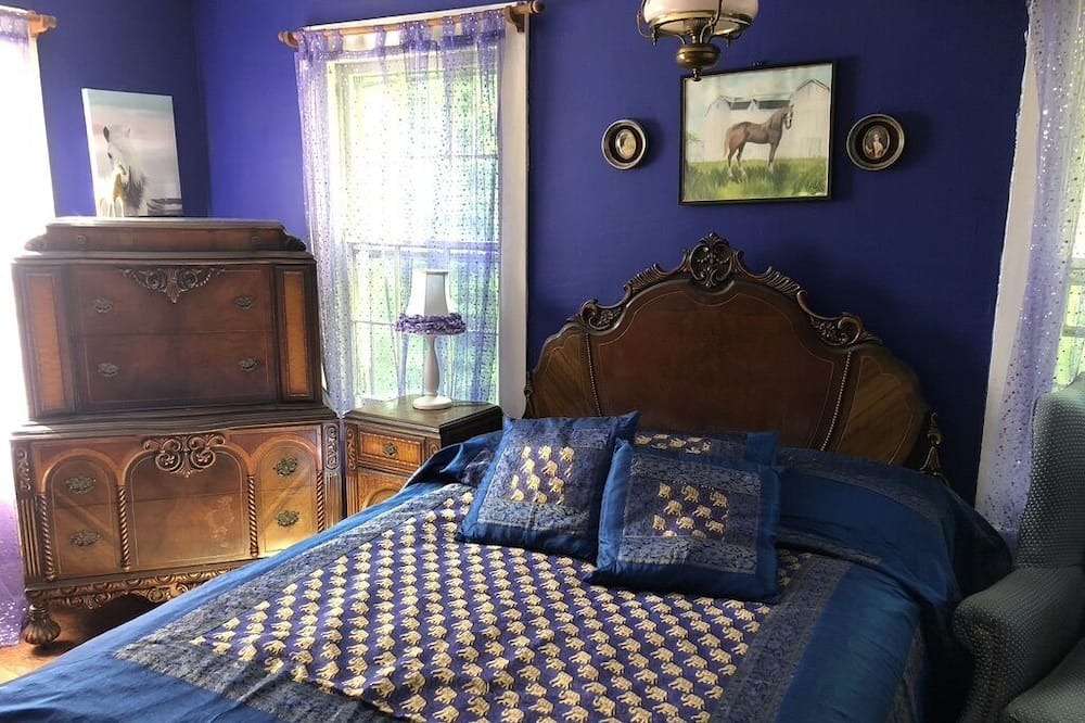 Photo of Bedroom in Cold Spring