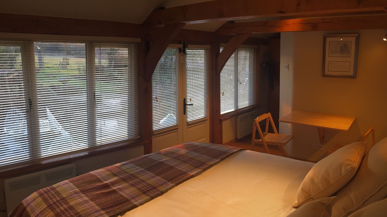 Photo of Bedroom in Edenbridge