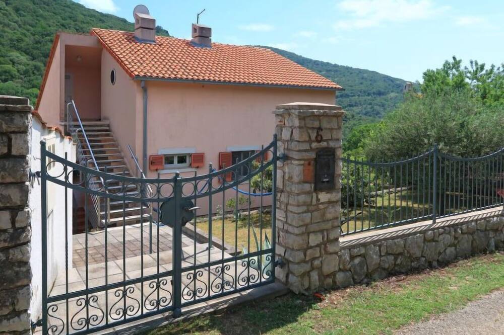 Photo of Outdoor in Porozina