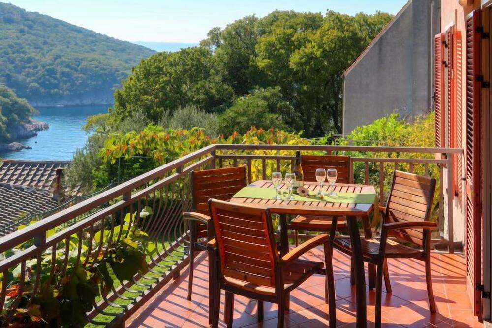 Photo of Patio Balcony in Porozina