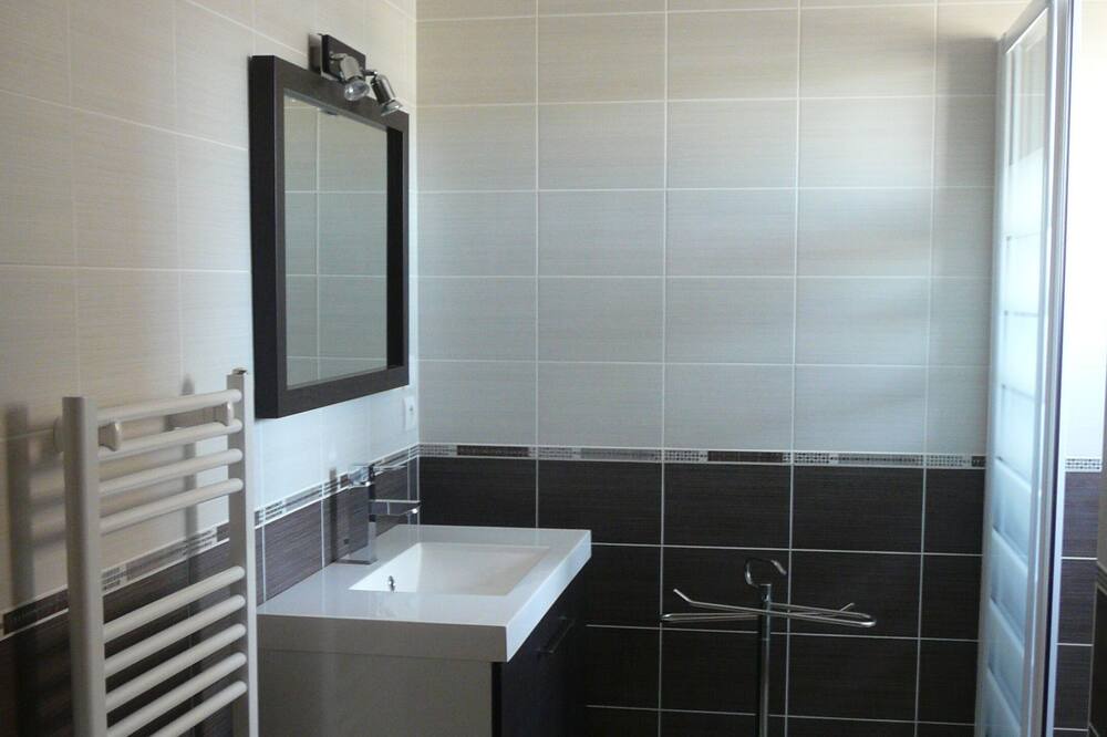 Photo of Bathroom in Alenya