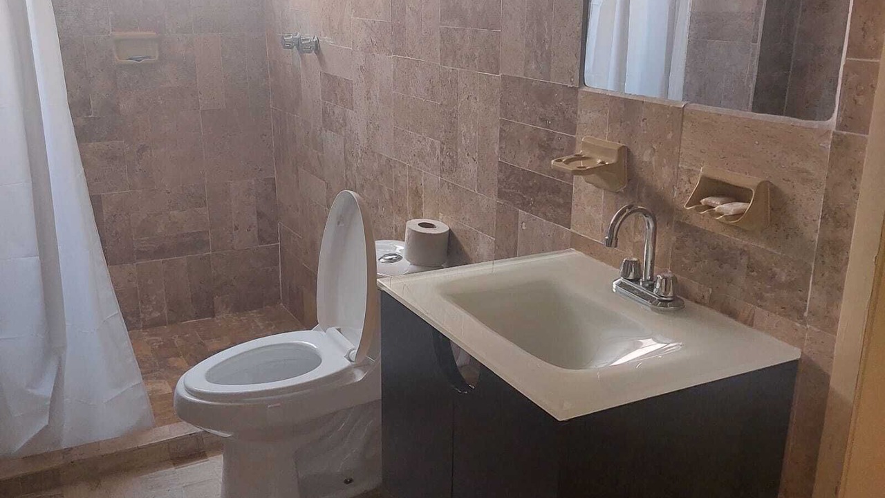 Photo of Bathroom in Toluca City-Centre