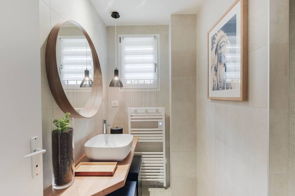 Photo of Bathroom in Petit Bois