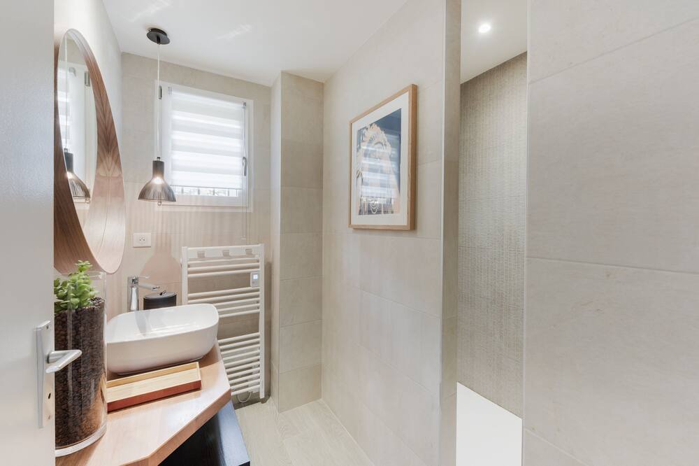 Photo of Bathroom in Petit Bois