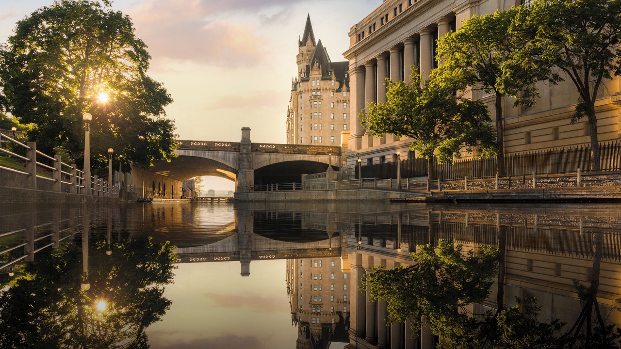 Photo of Outdoor in Byward Market - Parliament Hill