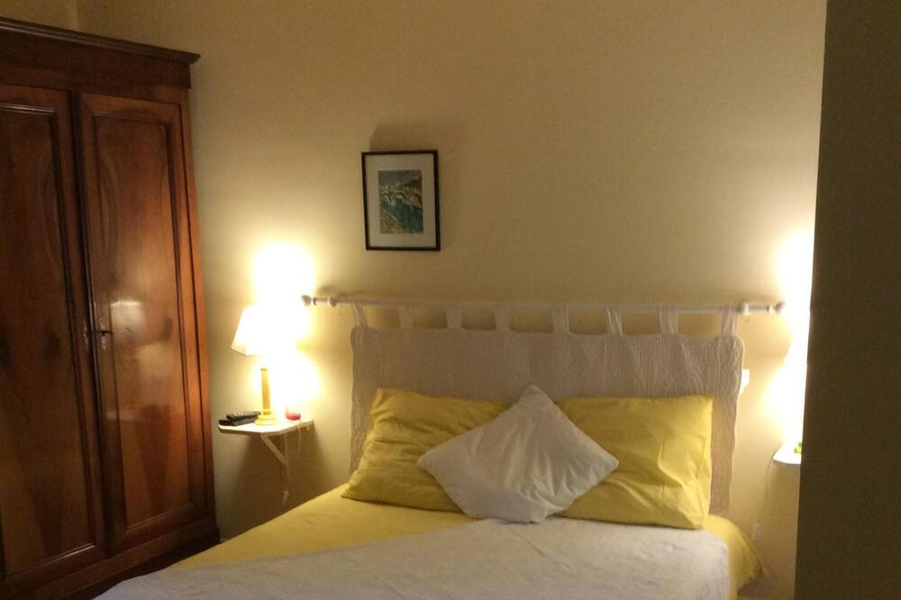 Photo of Bedroom in Condom