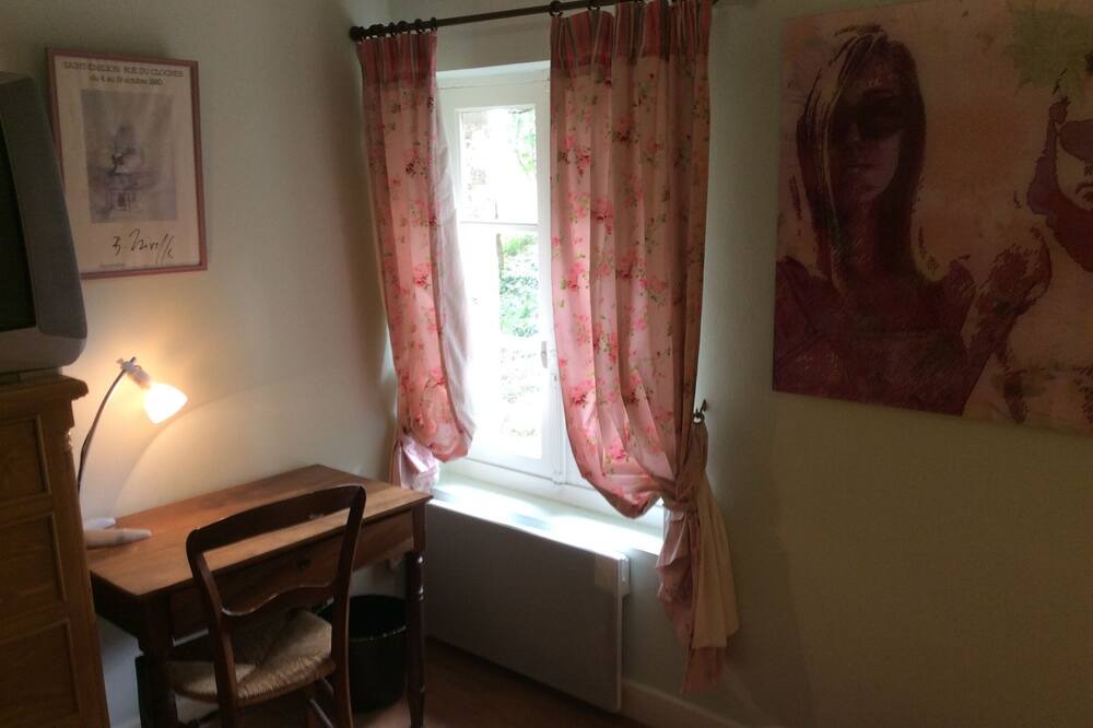 Photo of Bedroom in Condom