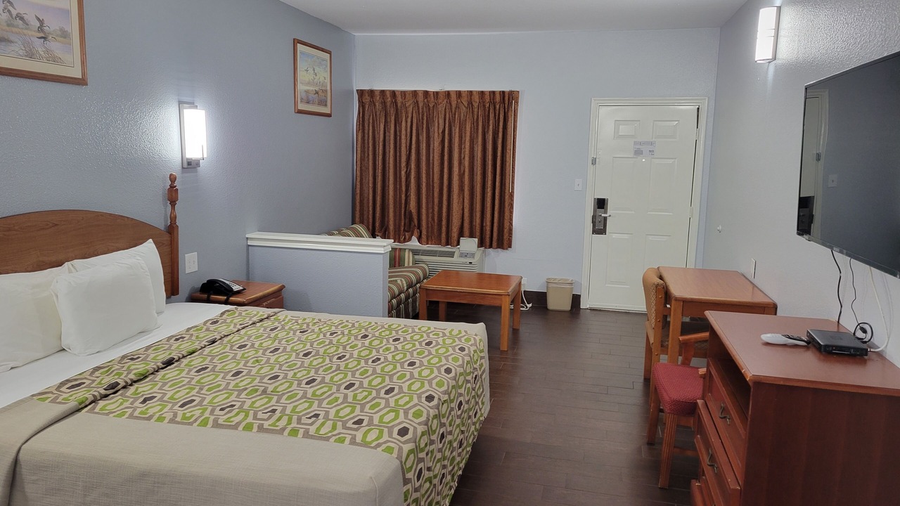 Photo of Others in Hankamer