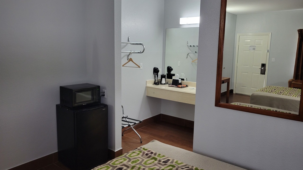 Photo of Others in Hankamer