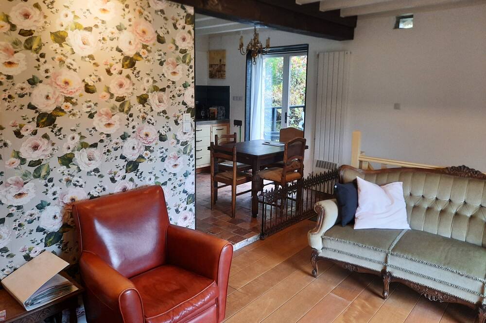 Photo of Livingroom in Alligny-en-Morvan