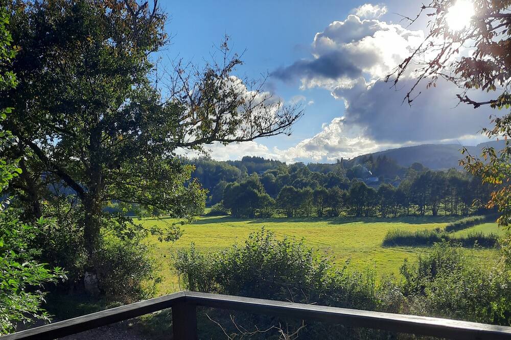 Photo of Patio Balcony in Alligny-en-Morvan