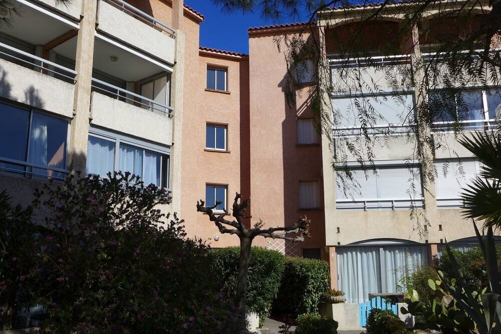 Photo of Others in Les Arenes
