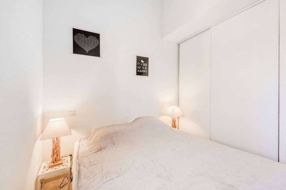 Photo of Bedroom in Les Arenes