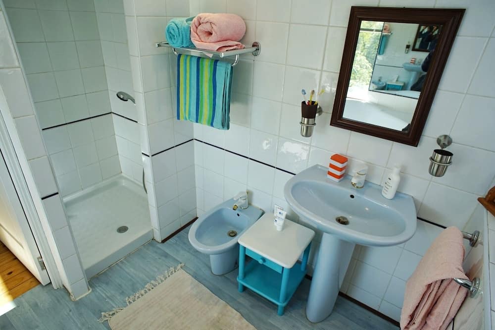 Photo of Bathroom in Montels