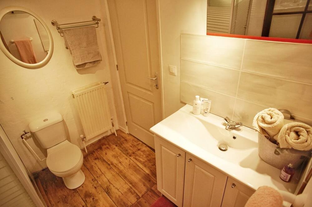 Photo of Bathroom in Montels