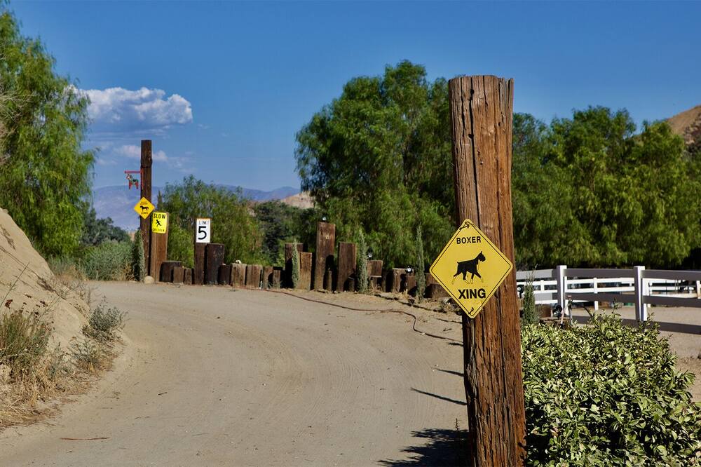 Photo of Others in Val Verde