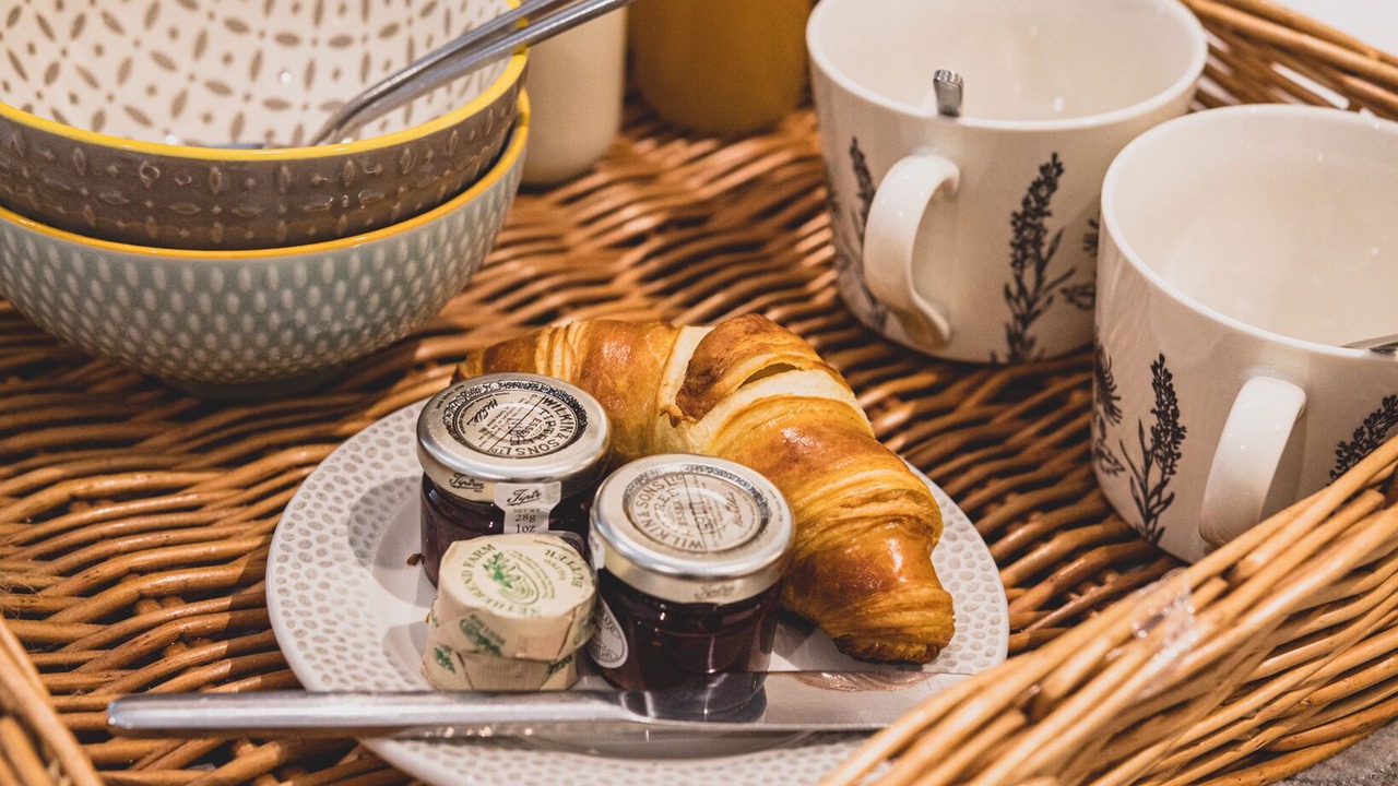 Photo of Others in Hellidon