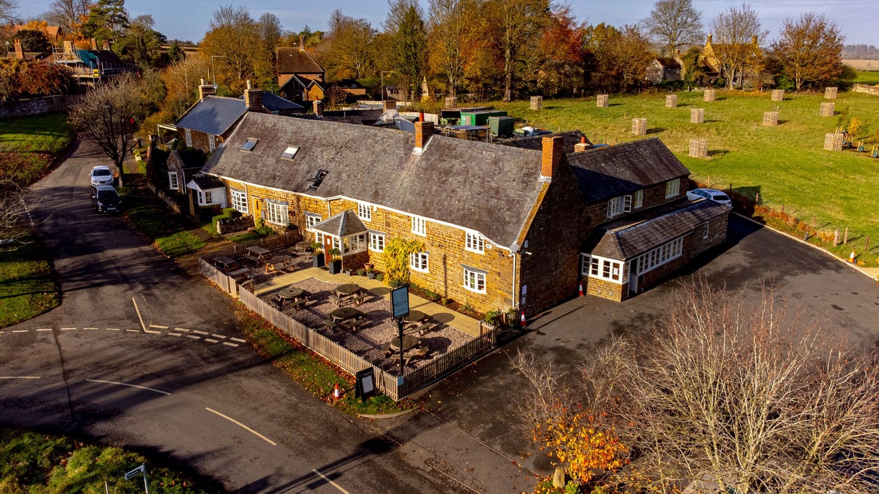 Photo of Outdoor in Hellidon